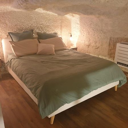 Appartement La Grotte Du Bonheur à Cangey Extérieur photo