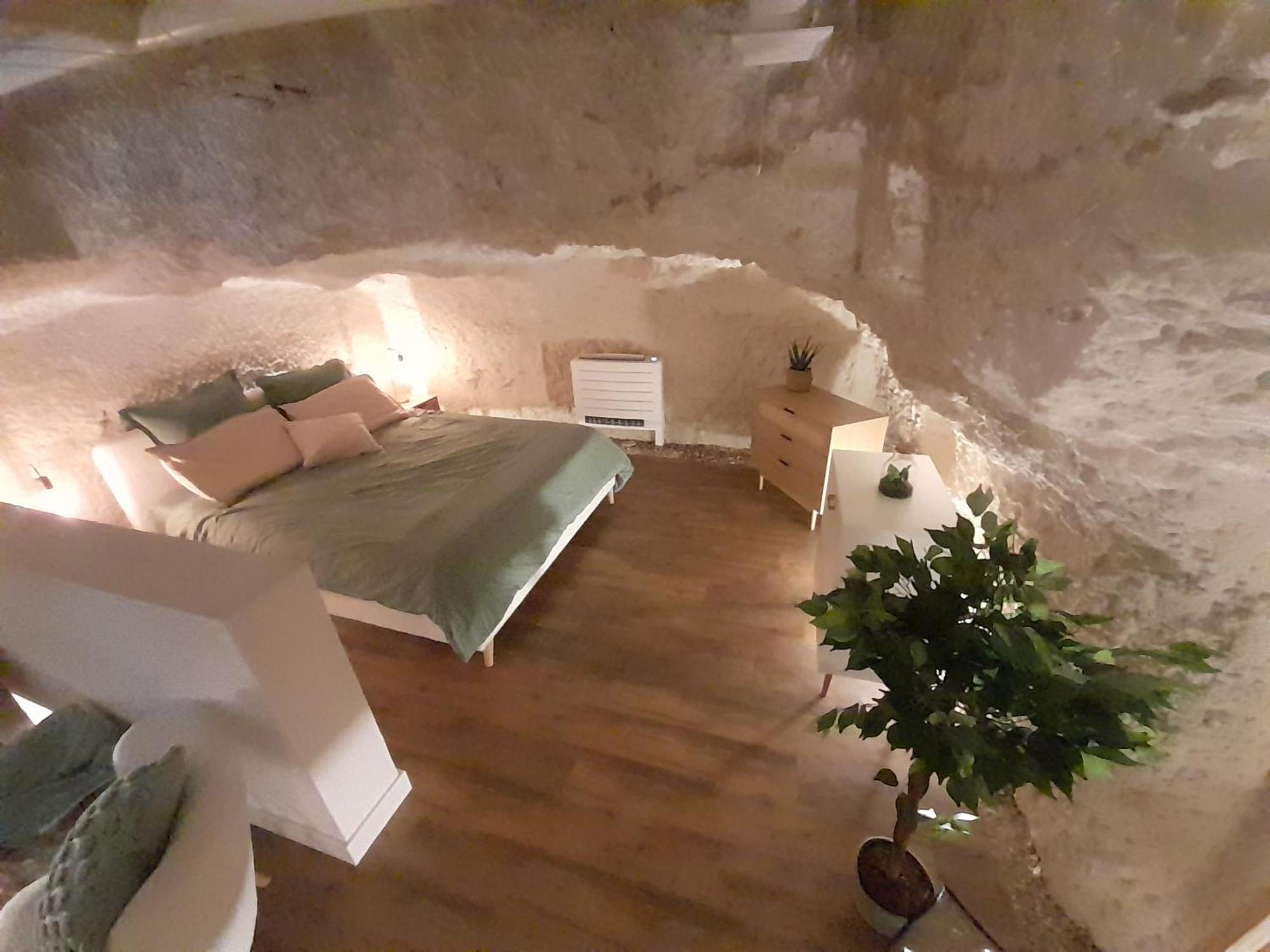 Appartement La Grotte Du Bonheur à Cangey Extérieur photo