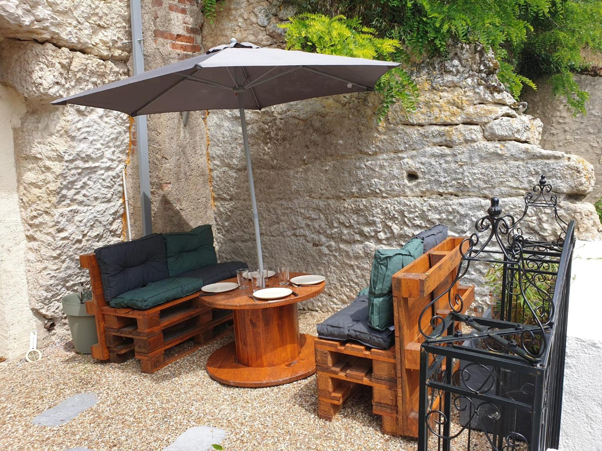 Appartement La Grotte Du Bonheur à Cangey Extérieur photo