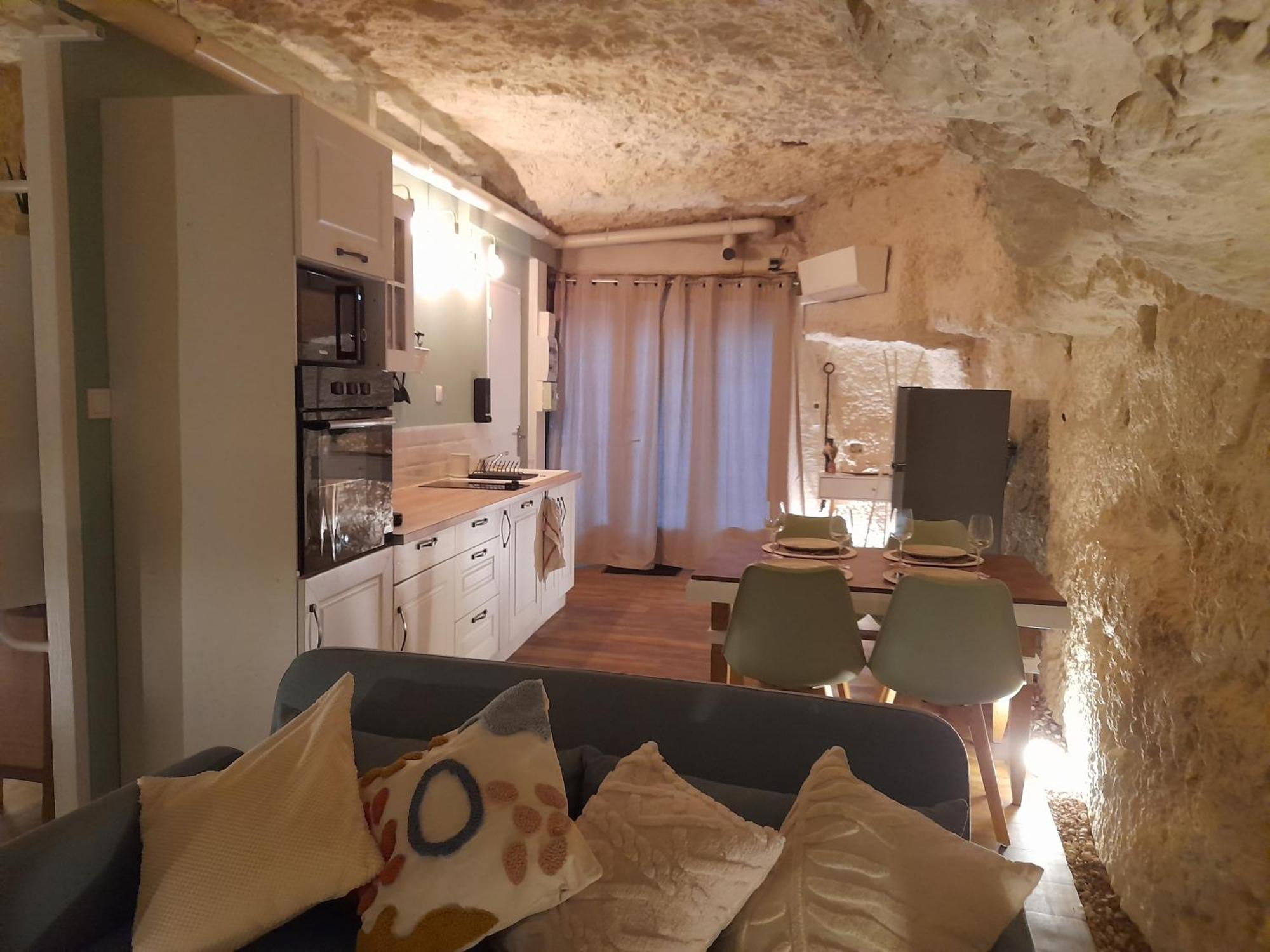 Appartement La Grotte Du Bonheur à Cangey Extérieur photo